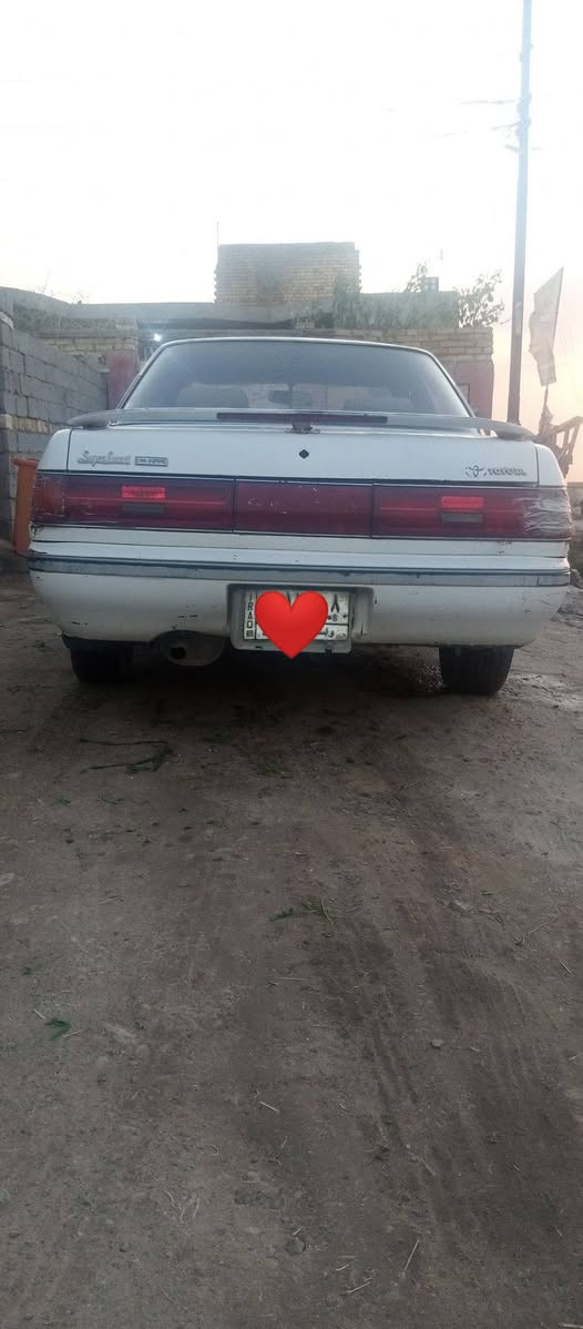 السلام عليكم كرسته كصيف لبيع موديل 93مكينه وكير ونجي مكفول من نقل جثه والكصه وكافه الاصوليات لايتات زنون ابو عيون سنتر لوك شغال دواخل لون عسلي تبريد شغال حداديه زينه سياره جاهزه مال جناي مكان ناصرية شطره رقم راعيه ***********السعر 38وبيه مجال
