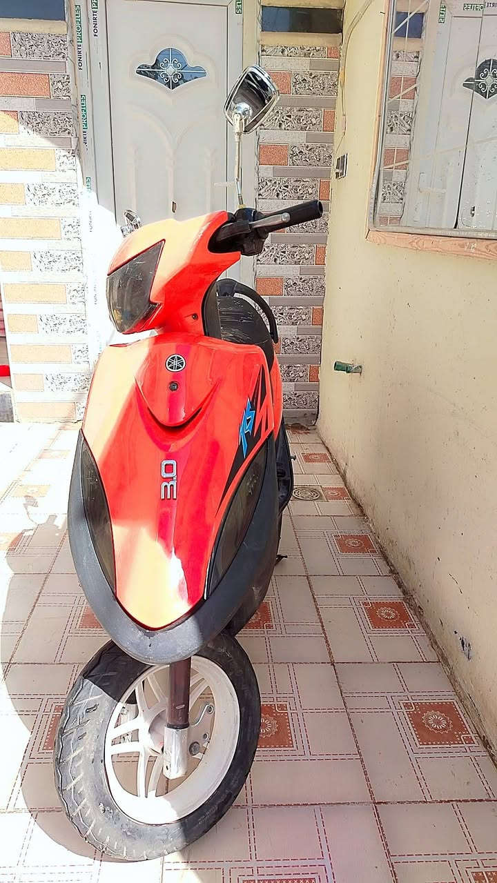 سلام عليكم شباب دراجه للبيع ماكس عدله دراجه بس ولفات مفتوح بيه جديده حاويه سعره 400وبيه مجال شرايه يتصل علا رقم ***********
