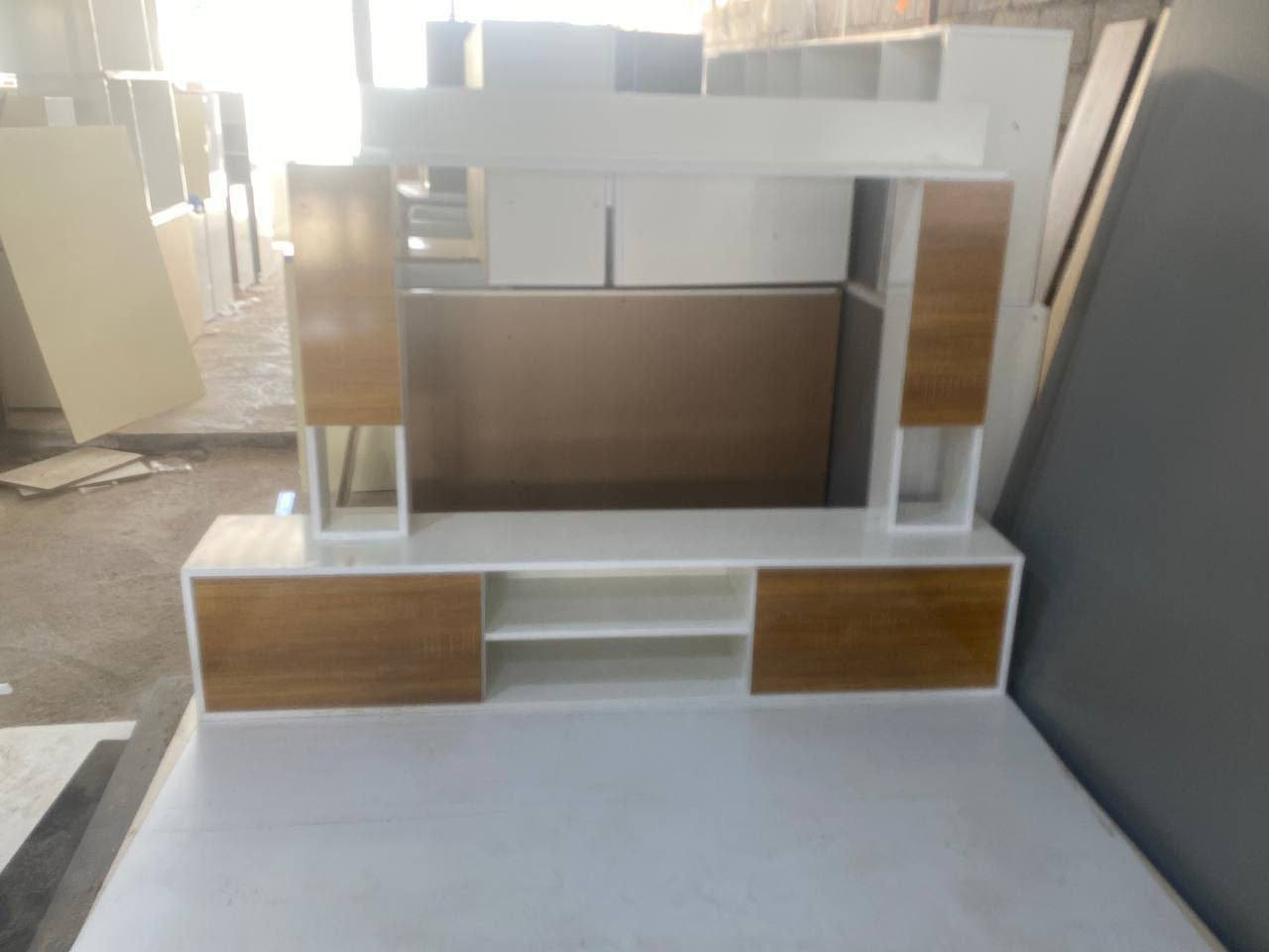 قاعدة النجاح :
ابدأ .....استمر...... تصل 🍂🍂

ميز بلازمه مودرن تفصال 
الالوان حسب الطلب 
قياس الميز 150سم 
قياس الرفوف 50سم 
عمق 18
خشب ام دي اف  

✨السعر 75


**إذا كنت صاحب هذا الإعلان وتريد حذفه لأي سبب، رجاءا أرسل رسالة إلى الدعم الفني**