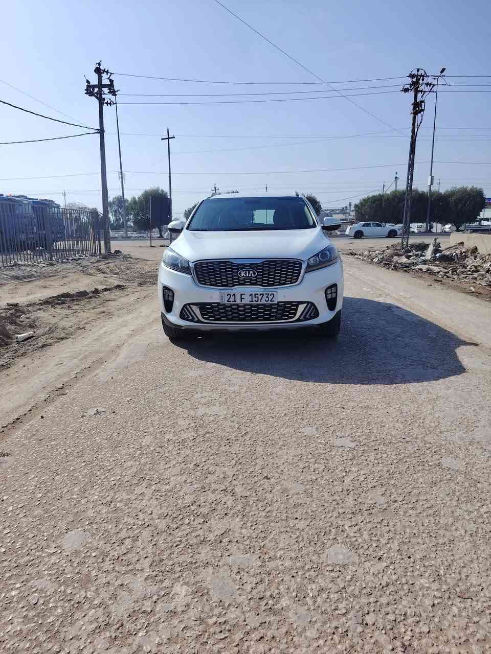 كيا سورنتو 2020 فول مواصفات 

السياره جديده ربع ماتصرف عليها 

كفاله عامه من التبديل والصبغ والبارد والشخوط 

رقم سليمانيه  الجديد سنويه 2030

تحويل مباشر بسمي.               

مواصفات 

1_حجم محرك 6سلندر كفاله

2_تحكم ستيرن 

3_كروز سرعه (تحكم سرعه بالستيرن) 

4_شاشه بلاديه لمس (سايد بريك بصمه) 

5_ شاشه ترحيب 

6_يدات نيكل بلادي 

7 منظومه زنون بلادية 

8_لدات امامي خلفي                    ((فورويل 4/4دفع رباعي))

9_علامه سورنتو بالدوسه 

10_مري جانبيه شفط كهربائي 

11_كشنات جلد بلادي

12_بصمه تشغيل +بصمه ابواب 

13_ أشاره ترحيب باليدات عند الاقتراب 

11_كشنات كهرباء عدد 2 

15_حساسات امامي وخلفي 

16_لايت ثلاث عدسات بلادي 

17_انظمه قيادة عدد 4.   

18_ 3قطع تبريد 

19 _سبعه راكب

20_دبل شباك

21_عدادالكتروني مو عادي))) 

22_بانوراما مو حديد 

23_بردات خلفيه بلادي 

24 _جام اتو +حاكيه بلوتوث 

25 _ويل ستيل حجم 19 (((تخم تايرات جديد)))

26_شحن واير ليس () ((((بطاريه جديده))))

27_ سياره ماشيه48 حقيقي شرط الفحص 

28_ فابلون شركه بعده +بصمات عدد2

29 _محرك كير كفاله عامه شرط من كلشي 

30 _سياره جديده بمعنى الكلمه واحله من الصور 

31_ اعتذر عن مراوس فقط بيع 

32_صدر شركه مامبدل شي

33_ سياره سبير مانازل شركه 

سياره جديده ربع ماتصرف

مكان السيارة بابل الحمزه الغربي 
 السعر 266وبيها مجال 
***********
***********
