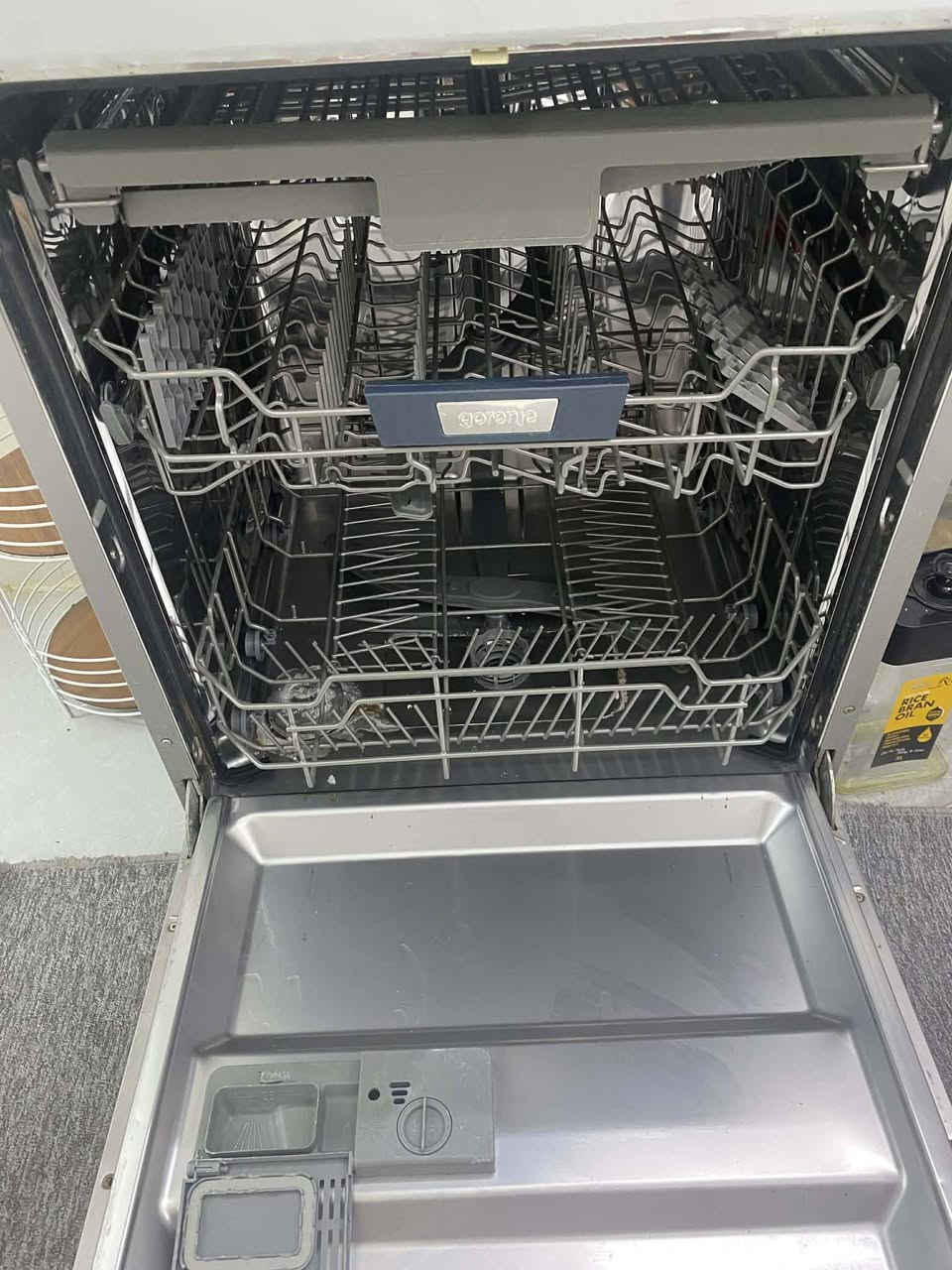 غسالة صحون للبيع عاطلة بس الهيتر


**إذا كنت صاحب هذا الإعلان وتريد حذفه لأي سبب، رجاءا أرسل رسالة إلى الدعم الفني**