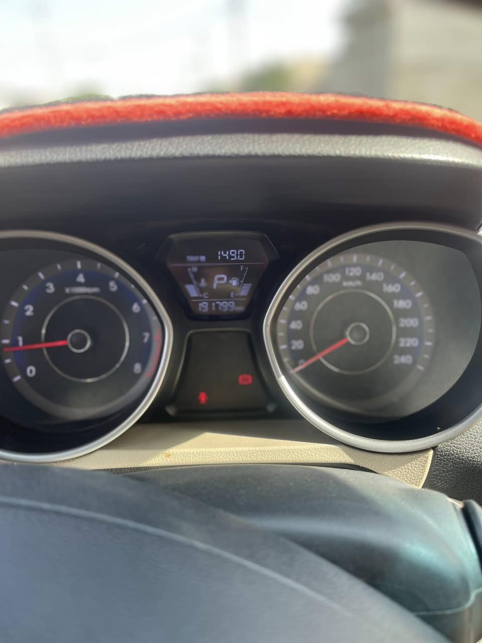 السلام و عليكم
النترا  خليجي 2014

مواصفات GLX فول فول بدون بصمه

كير اوتوماتيك محرك 18 

داخل اصفر ويل كروم 

سياره بي قطة و نص صبغ بدون دواخل وبي شويه بارد

السيارة رقم سليمانية دولي جديد

مكاني كركوك 

سعر 115 بي مجال قليل 
***********
