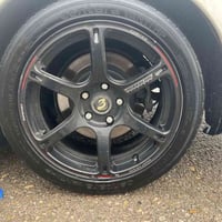 ئەم تایەو ویلە بۆ فرۆشتن یان بۆ گۆرینەوە 07706548626