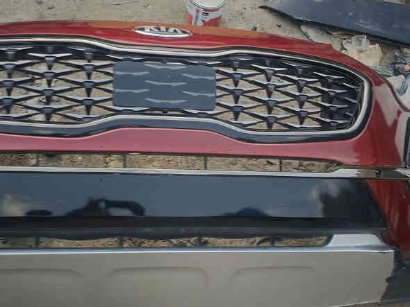 السلام عليكم دعامية سبورتج للبيع موديل٢٠٢٠ لون ماروني السعر ٦٠٠الف كاملةرقم الهاتف ***********
