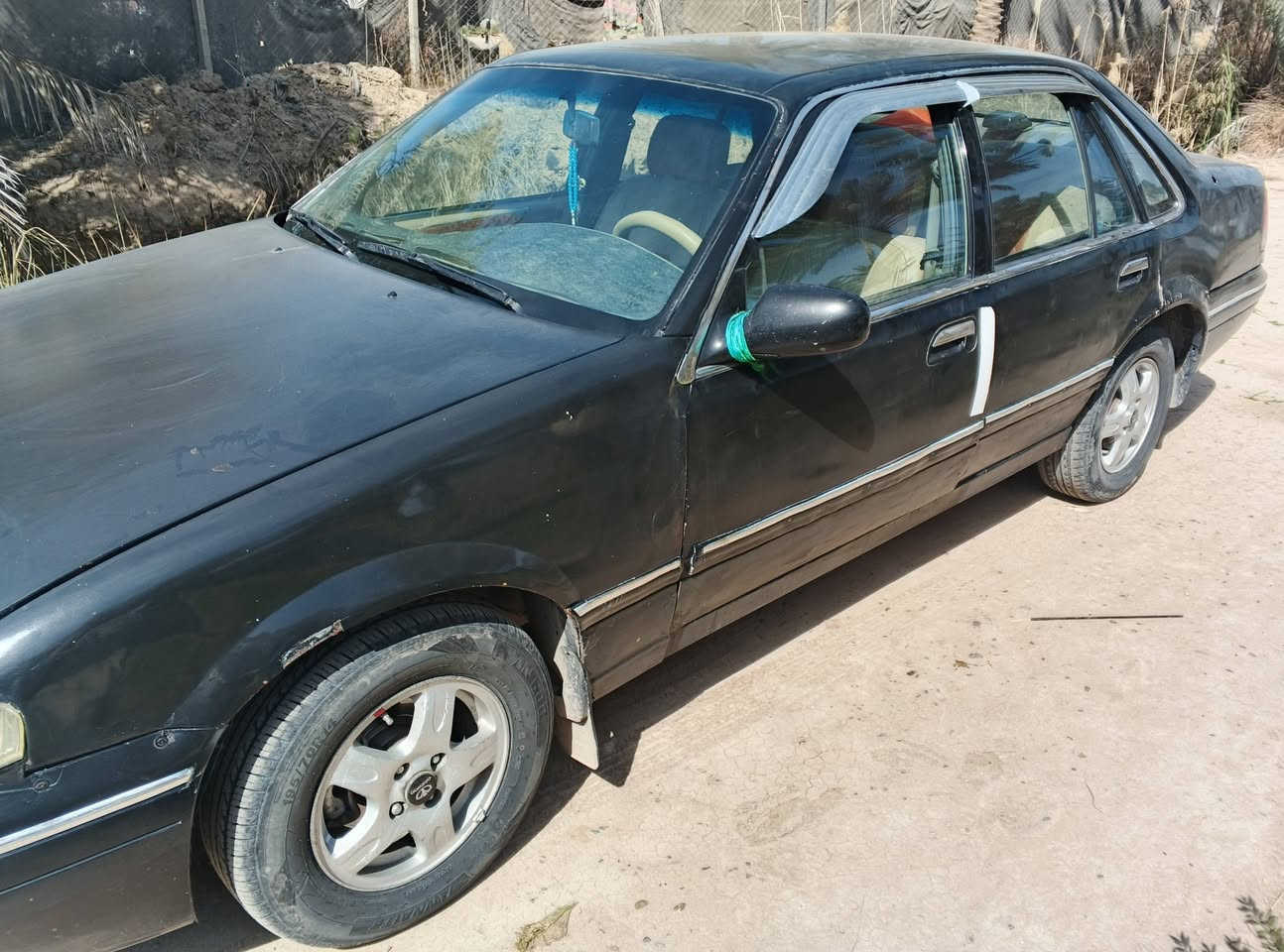 برنس فراشه موديل 1996 رقم بابل مصبوغه عام طخه اماميه وصبخ شبر بالجنطه مزلوغ
معروضه ب30 وبيها مجال 
مكاني بابل محاويل 
***********
