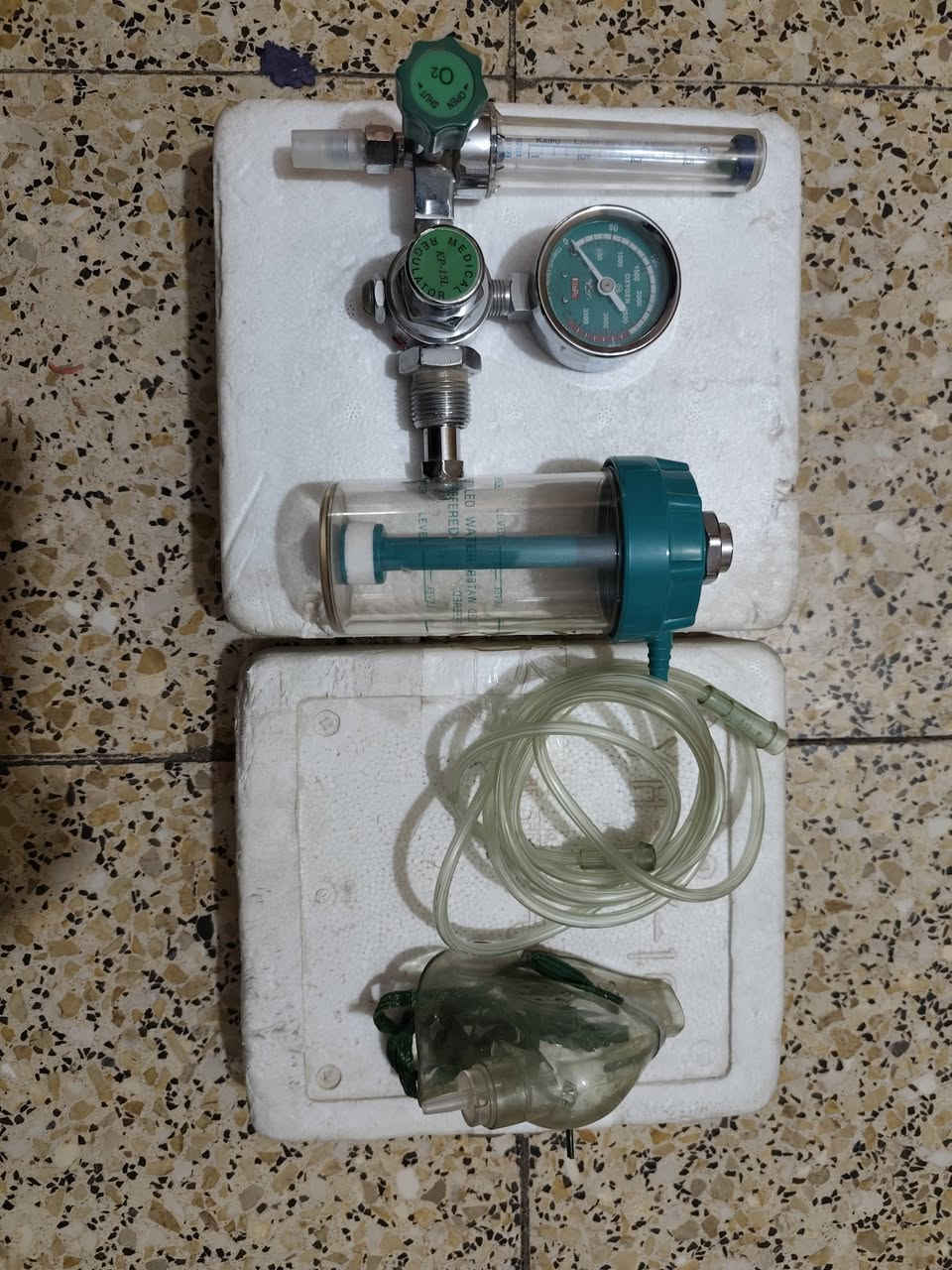 للبيع جهاز إعطاء التنفس مكاني بغداد ***********
