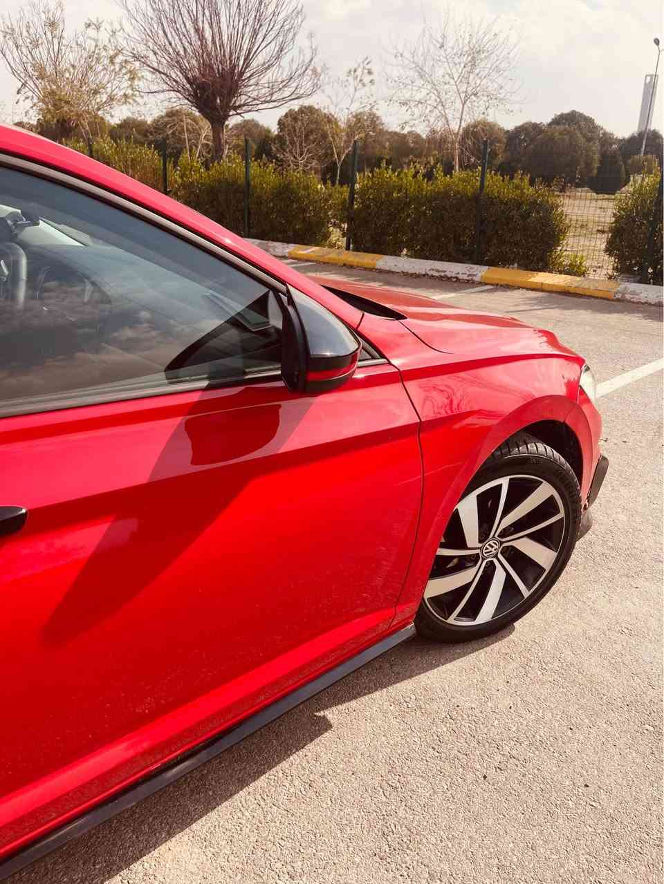 جيتا٢٠١٩مواسفات s 
پارجةو بست بوياغي هةية بشتي كةپسة پيشي جةمپة كي هةية راديتة بةشرت عماوه بةشرت 
گير مكينةو دارو بةردي بةشرت 
سعري ١١٩ مجالةكي كةم هموو شتي نويا سةنةوي ژينگة *********** أربيل, العراق
