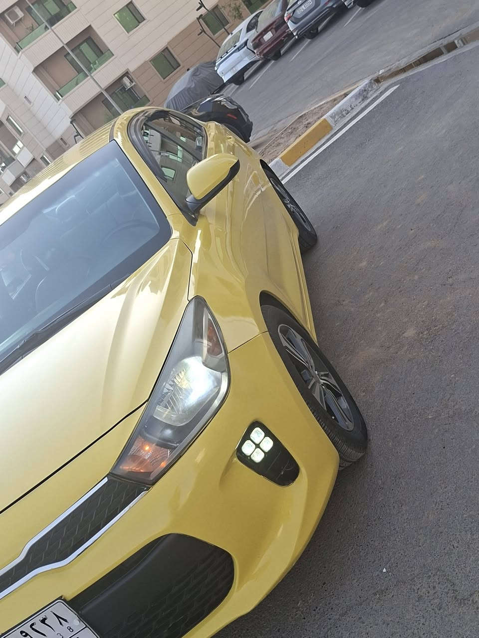 كيا ريو موديل ٢٠١٨ s
ضررها جاملغ امامي امبدل فقط بدون دواخل ولا ايرباك 
سياره جاهزه طخم تاير طخهما جديد  عليها ادامه كامله
ماشيه ١٩٠ 
مكينه كير شرط
رقم نينوى الماني 
كيرها at ومكينه gid
ماتصرف عليها ربع ولا كلوب بل دشبول ماعالك 
شرط التحويل والغرامات 
سعرها ١٢٤ وبيها مجال قليل 
***********
