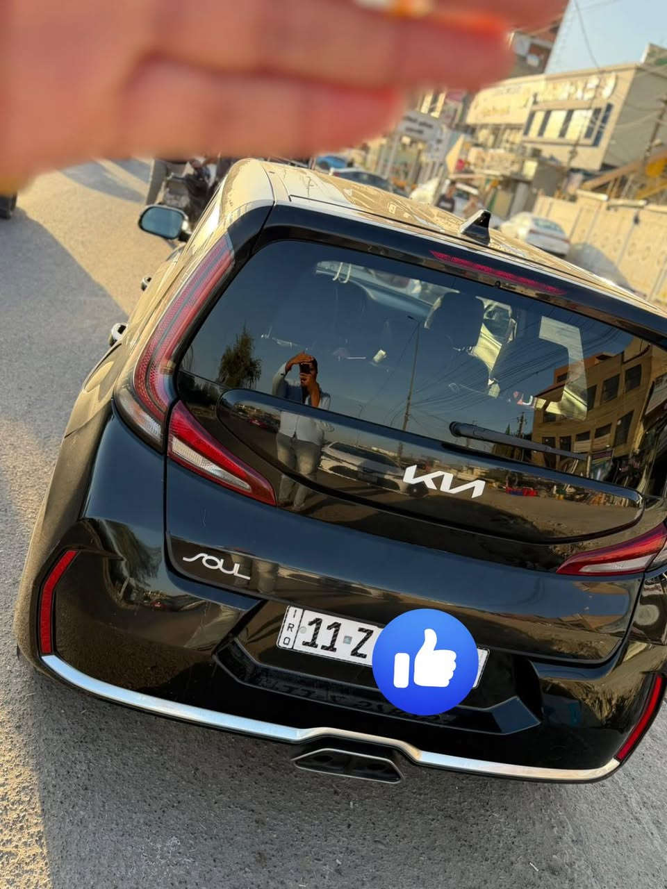 سلام عليكم 
سيارة مطروحة للبيع
كيا صول 2023
مواصفات GT-Line جي تي لاين فول كاميرا دوارة رادار حساسات هيتر ستيرن فتحة تحكمات 
رقم بغداد تحويل مباشر ، مهزوزة هزة جديدة 2026 
صور الحادث موجودة في المنشور و كذلك رقم الشاصي تكدر تبحث عن صور الحادث 
السيارة جاهزة مجهزة خالية من اي نقص 
مكان السيارة بغداد البلديات 
السعر 12،500$ (125 ورقة) وبيها مجال للشراي 
للإستفسار الاتصال على الرقم 
*********** متواجد واتساب ، او مراسلة الصفحة
