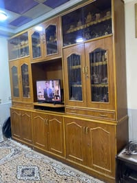 معرض طابقين • خشب • صاج