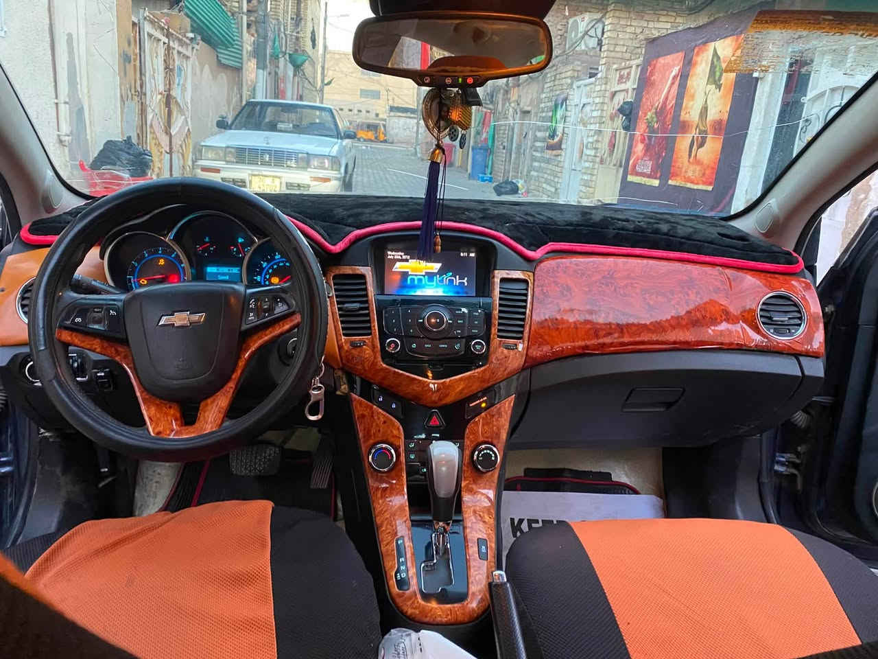 سلام عليكم للبيع شوفر كروز وارد أمريكي مديل ٢٠١٣ سيارة مصبوغه عام مستعجل على بيعه بسعر ٥٥ بغداد مدينه الصدر واذا تحب تجي وشوف بعينك هدا رقم ***********
