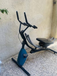 جهاز رياضي منزلي 2 في 1 بايسكل + جهاز تجديف ونحت للمعدة السعر 15 الف و...
