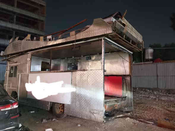 كوم حديد سعره كلش مناسب
سياره كوستر قمبوره 
رقم احمر موصل  اسويلك مكاتبه  فقط
ابيعك كوم حديد وانته شيعجبك سويها
العنوان بغداد حي القاهره قرب جامع نداء 
الرقم ***********
