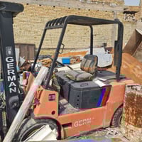 رافعات شوكيه للبيع    ٣ رافعات.  شغالات   مكان بغداد المعامل  الاستفسا...