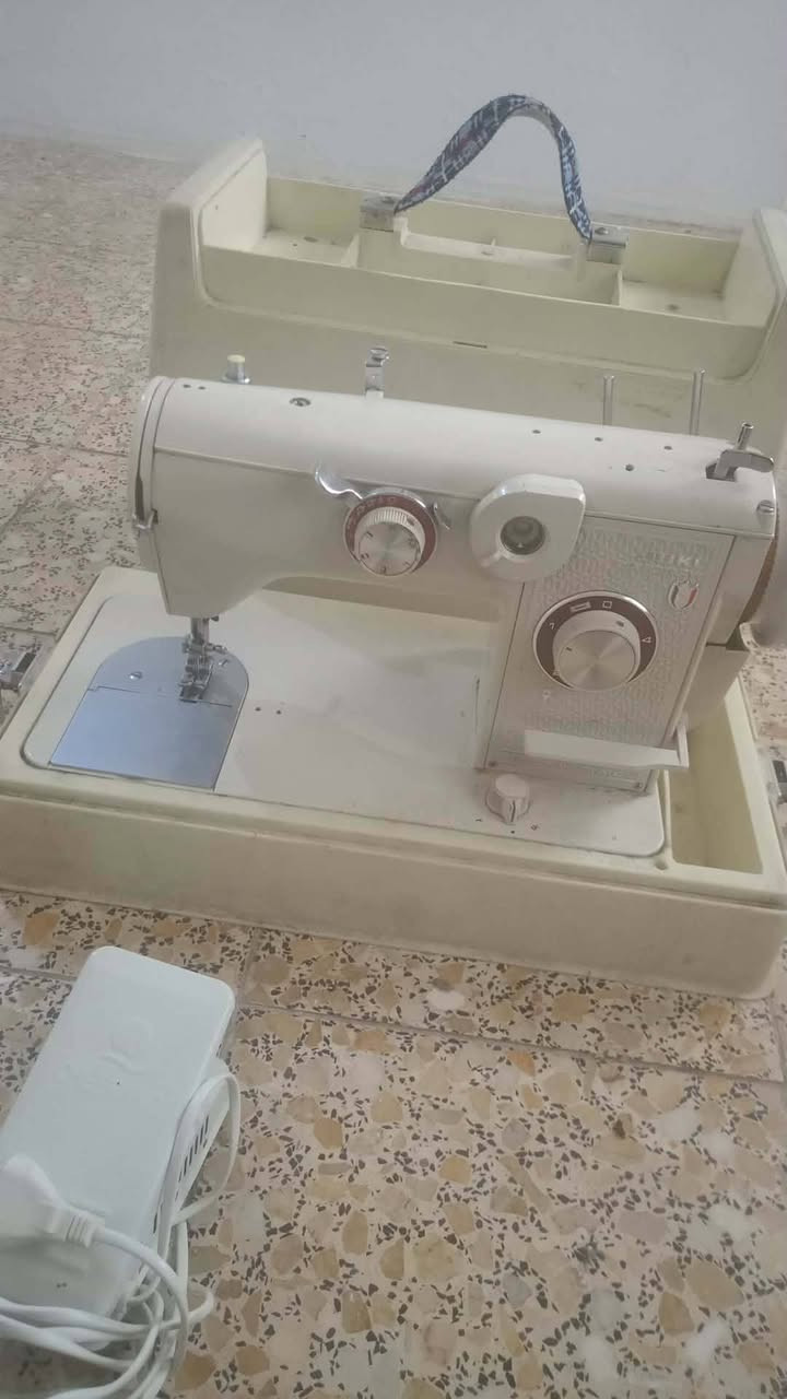 📌 السعر 60 وبيها مجال 
📌 العنوان موصل الجانب الأيسر


**إذا كنت صاحب هذا الإعلان وتريد حذفه لأي سبب، رجاءا أرسل رسالة إلى الدعم الفني**