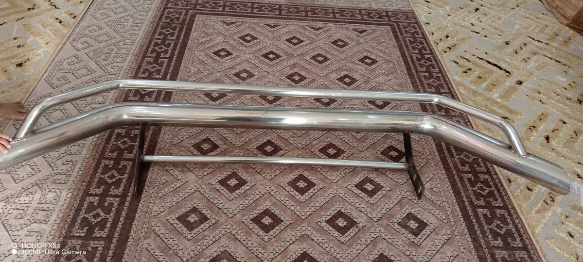 السلام عليكم سفريات نضاف ودرع امامي هم نضيف استخدام قليل ***********
