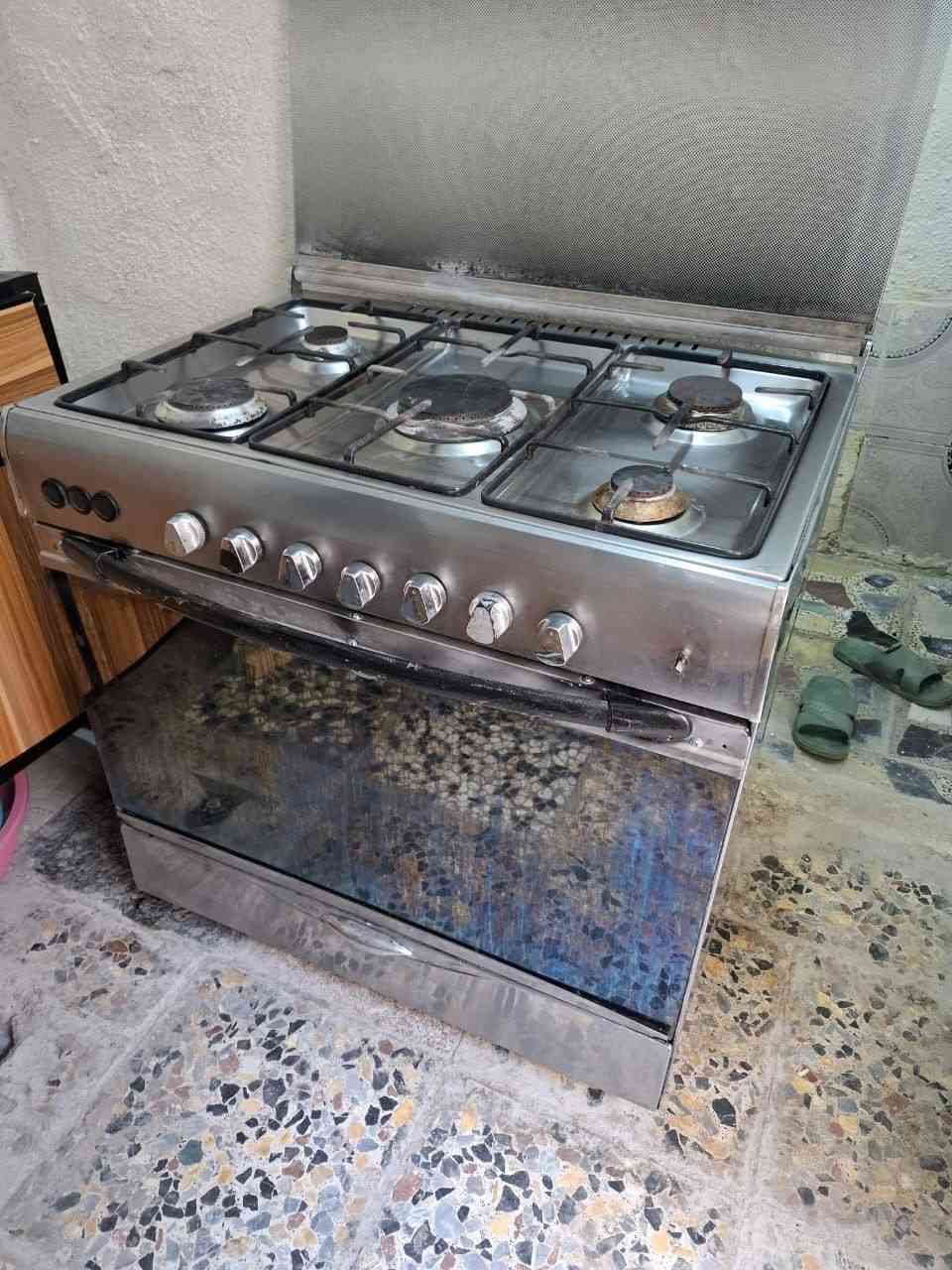 150 الف
 مكاني السيديه قرب تقطع درويش
*********** واتساب
