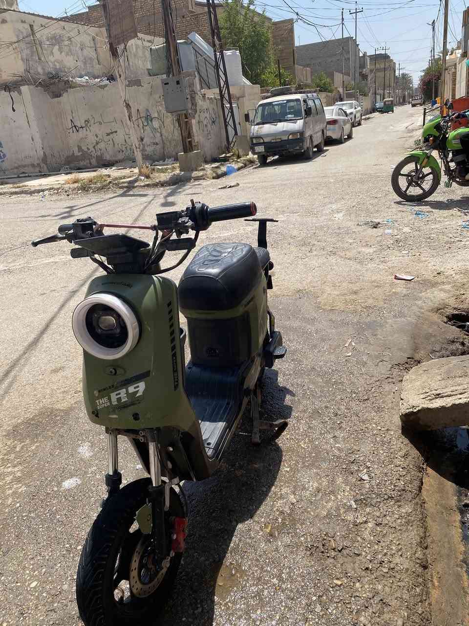 دراجه شحن.  ار 9 البيعه سعر 220 لاستفسار.  خاص


**إذا كنت صاحب هذا الإعلان وتريد حذفه لأي سبب، رجاءا أرسل رسالة إلى الدعم الفني**