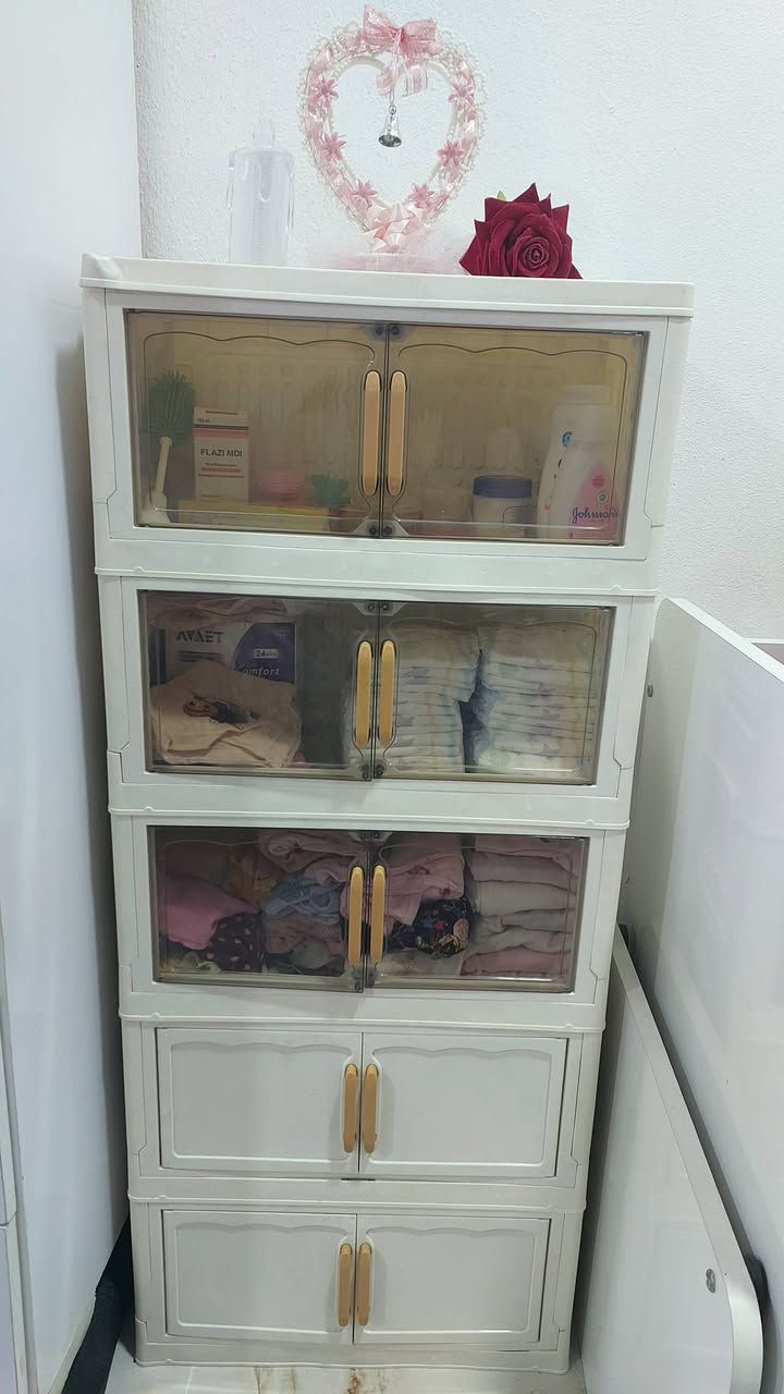 السلام عليكم
من رخصة مسؤول الكروب 

عندي اغراض اطفال حابة ابيعهم وبسعر مناسب.. ابيعهم مجموعه مو مفردات.. واللي حابة تشتريهم تعلقلي وتدخلي ع الخاص 
كنتور طفل بابين.. وسرير طفل.. ومجرات او ابواب هي بالاحرى نايلون قوي مثل الاكرلك.. سعرهم 150 كلهم.. مكاني ديالى بعقوبة 7 نيسان 
**سبب البيع.. اطفالي كبرو وكامو ميكفيهم الكنتور.. اما السرير نهائيا ما نامن بي


**إذا كنت صاحب هذا الإعلان وتريد حذفه لأي سبب، رجاءا أرسل رسالة إلى الدعم الفني**