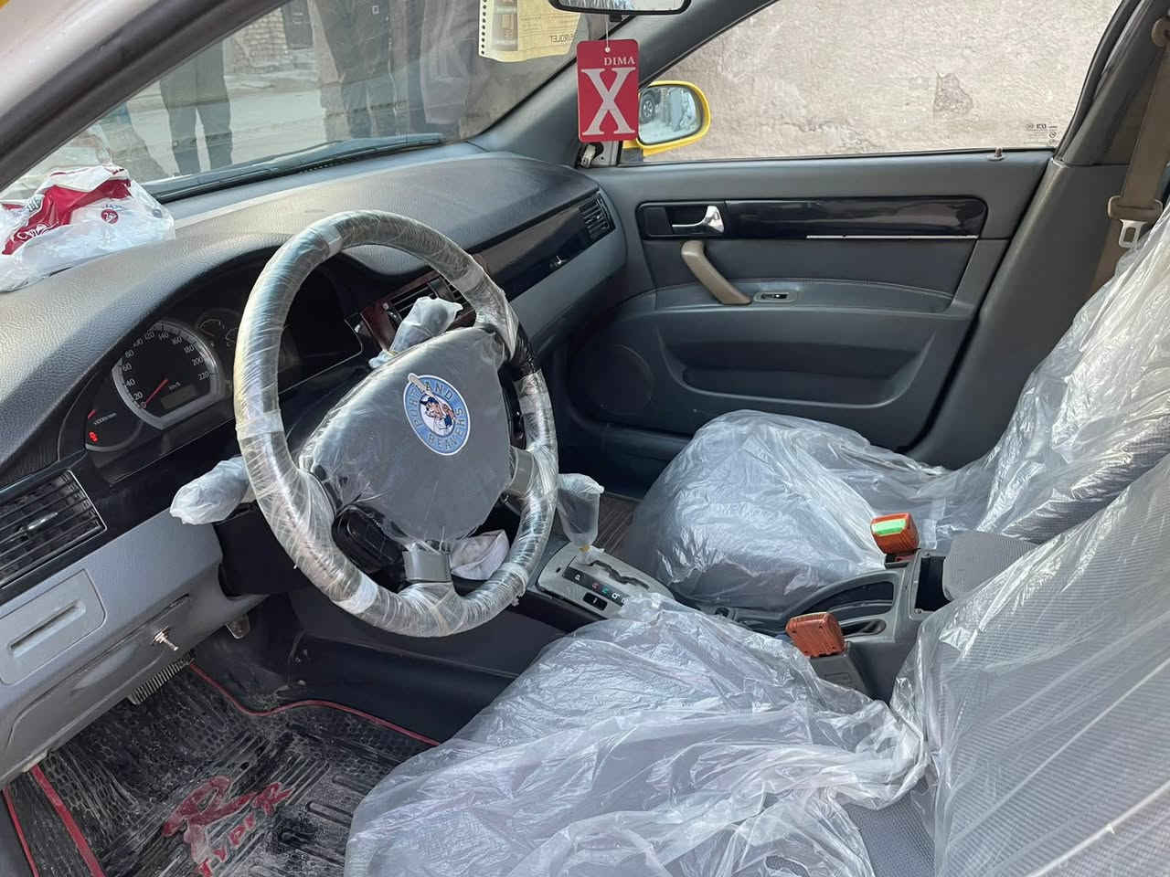 السلام عليكم اوبتره مديل 2008 وارد خليجي حادث باب خلفي وجاملغ امامي الي بصف السايق مكينه كير كهربائيات حداديه تخم تاير خير من الله شاشه كامره
مشروع وطني مصفره هيئه وغرامات سنويه2029 السعر58 وبيه مجال العنوان بغداد مدينه الصدر  رقم الهاتف***********
