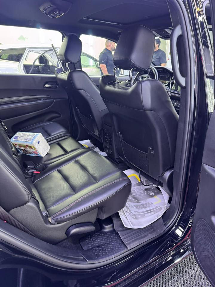 السلام عليكم
GT بلاس موديل 2024

31كيلو ماشيه
ضربتها باب فقط وجاملغ خلفي بي بارد خفيففف كلش 
فول مواصفات مخنوكه للخير مواصفات 
سلايد روف فتحه
تدفئه تبريد كشنات
تدفئه ستيرن 
شاشه جبيرة 
كار بلي 
تشغيل عن بعد 
القير 8 نمرات 
فتحه سلايت 
نقطه عمياء 
اضائه كوابه موجود
مدخل اوكس و يو اس بي دبل 
7 راكب 
حساسات خلفيه
جنطه كهرباء 
لايت زنون بلادي 
مكان السيارة بغداد 
6سلندر 3600
رقم بغداد 
تحويل ثاني يوم او نفس اليوم
صور الحادث موجوده 

***********
