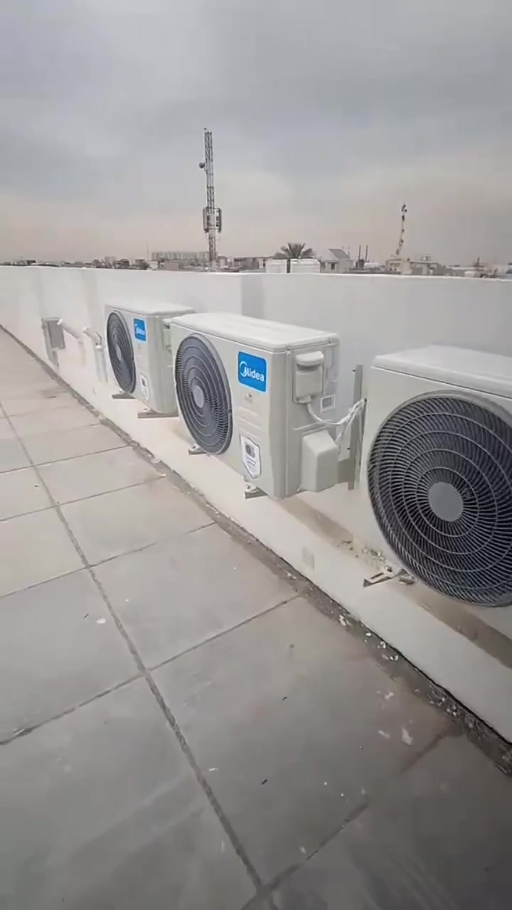 النسيم البارد .. برودة تكسر عين الحر 🤍 ❄️✨
.
تم اكمال تشطيبات موقع البكرلي
المكون من 9 سبالت جدارية  ماركة مايديا
والله ولي التوفيق
.
.
للاتصال المباشر او واتساب 
***********
#تبريد_عراقي #صيانة_سبالت #تبريد #صيف_بارد #مصلح_سبالت #بابل #مصلح_سبالت_بالحلة
