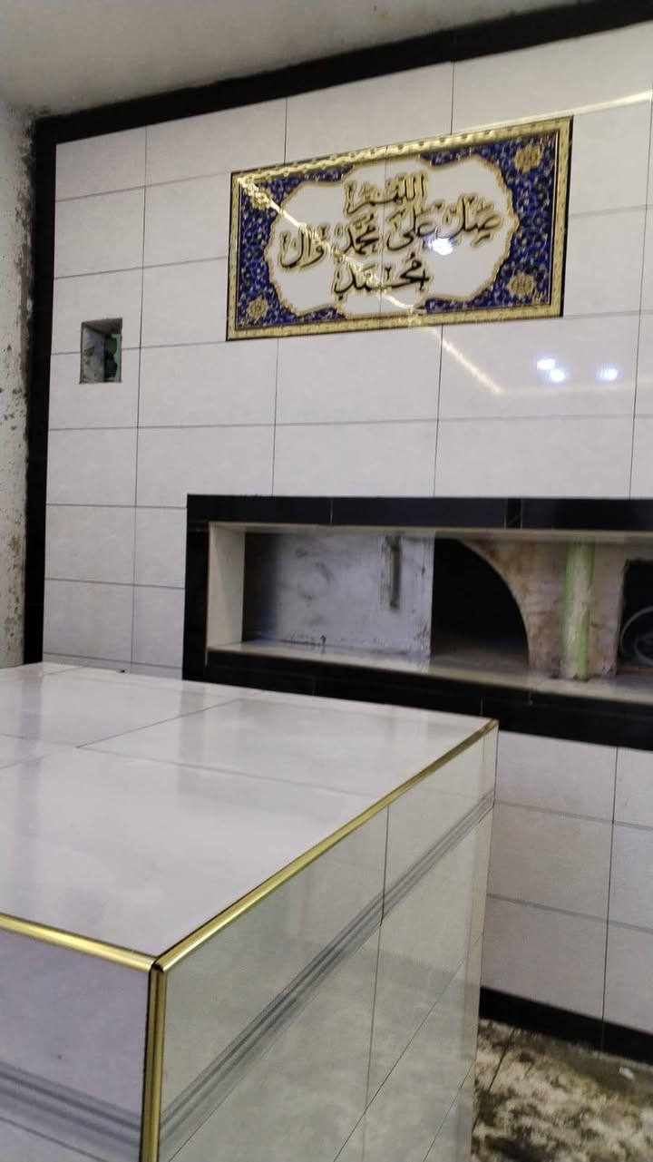 ابو حسين النجفي لبناء الافران الصمون وافران البيتزا ***********/***********
