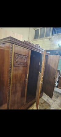 دولاب ٣ أبواب • نجارة • أبواب منفصلة