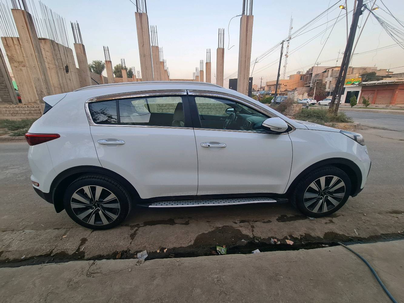 سبورتج ٢٠١٩ خليجي كلين بدون ضرر وضع الشركة ماشي ١٢٨كم فول عدا الفتحة رقم انكليزي الجديد سنوية مجددة قبل سبوع مع هزة سبير وضع الشركة تايرات قبل شهر محرك وضع الشركة هاند بريك بصمة مع بصمات عدد ٢ شركة سيارة مال بيت