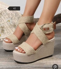 صنادل نسائية • توصيل هيت • توصيل العراق