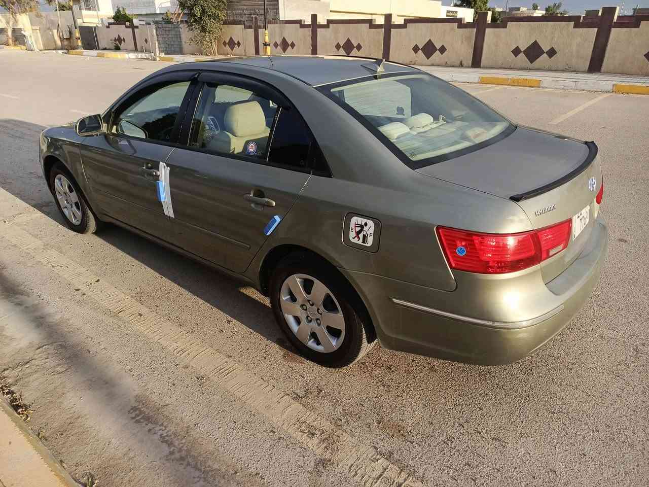 السلام عليكم رمضان كريم 
للبيع سوناتا م 10 أمريكي رقم ديالى نكليزي سنويه 28 تحويل مباشر 
سياره جديده مال جناي بيهه 4 قطع 3 تبديل بلاد 1 صبغ
بدون دواخل سونار موجود 
مكينه 4 2400 لأ صرف ولا بخار كير مكينه صدوره تخم تاير كهربائيات تبريد تتفئه كفاله 
تبريد ثلج سستم سماعات دمام صوت فول 
مكان بعقوبة السعر 103 وبيهه مجال ***********
