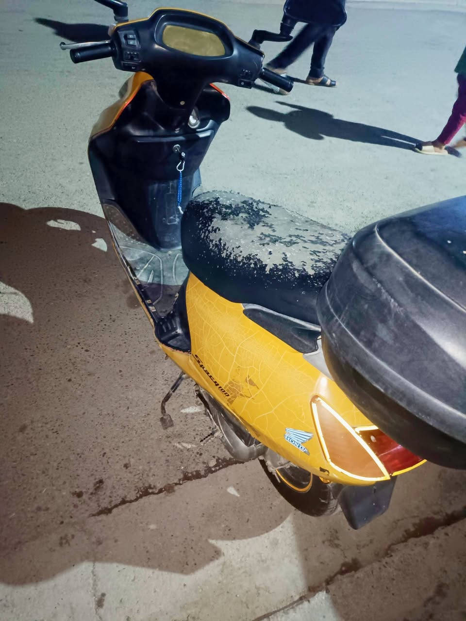 سلام عليكم دراجه سبيسي ياباني دراجه تخبل مكينه شغاله بيها خيط دخان بس تحمه تكطع 
دراجه كهربائياتها شغاله كلشي شغال بيها اوراق  سعرها 350 وبيها مجال بسيط مكاني بغداد زعفرنية


**إذا كنت صاحب هذا الإعلان وتريد حذفه لأي سبب، رجاءا أرسل رسالة إلى الدعم الفني**