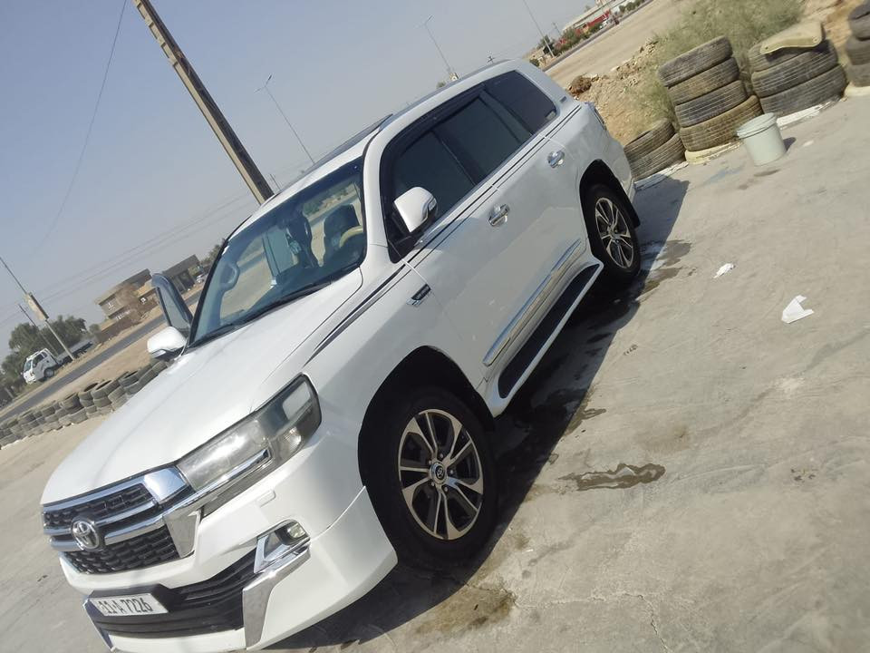 سلام عليكم البيع لاندكروز موديل 2009 محدث داخل وخارج 21  تحديث اصلي صبغ حزام رقم بغداد نكليزي سنويه 2030 مكين 8سلندري مكين وكير وتبريد كفال حداديه تخم تاير كهربا كله جاهز  سعر 255وبيه مجال الشراي مكاني بابل ‏***********
