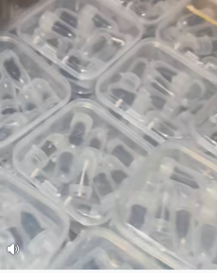 متاح براغي بلاستك بنجر طوارء كل علبه تحتوي على عشر قطع براغي /


**إذا كنت صاحب هذا الإعلان وتريد حذفه لأي سبب، رجاءا أرسل رسالة إلى الدعم الفني**