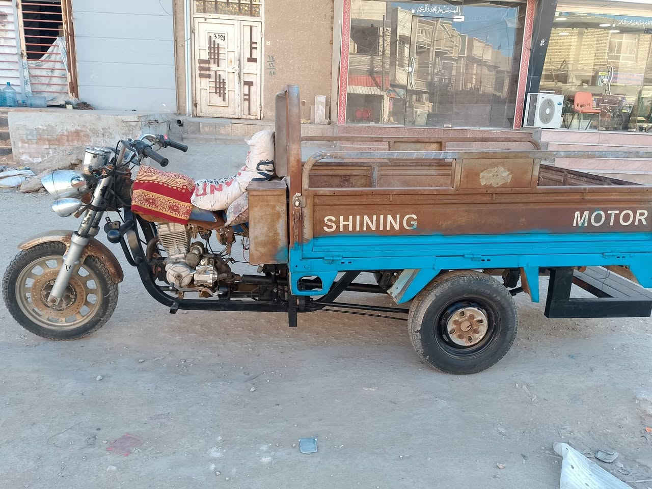 سلام عليكم 
ستوته للبيع نضيفه بدون اوراق مكفوله من السرقه والعشائر 
مكان كربلاء 
***********
