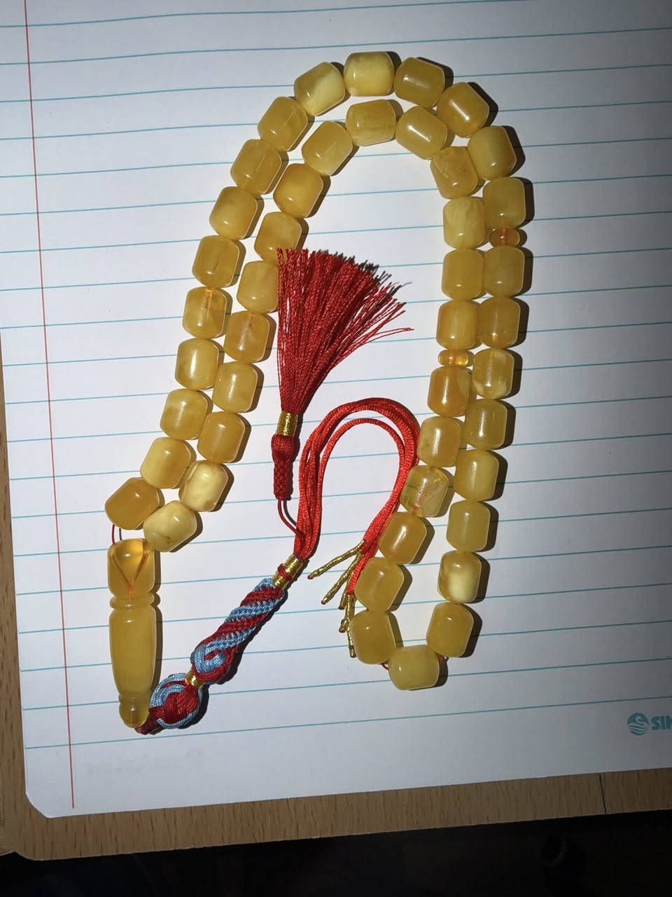 السلام عليكم
مسبحه من الكهرب البولوني الطبيعي السوبر بدايه تغليف الوزن 44 غرام عدد الحبات 45 حبه 

قياس الحبات 12.9*10.9

الكصه برميليه او كويتيه

المسبحه بالواقع جداً حلوه وبيها حبات منوصفه

السعر 8 دولار للغرام الواحد وبيها مجال

وتوصيل عندي مجاني لكل محافضات العراق

للعلم الكركوشه الي عليها حياكه يدويه بالكامل

للتواصل :***********
