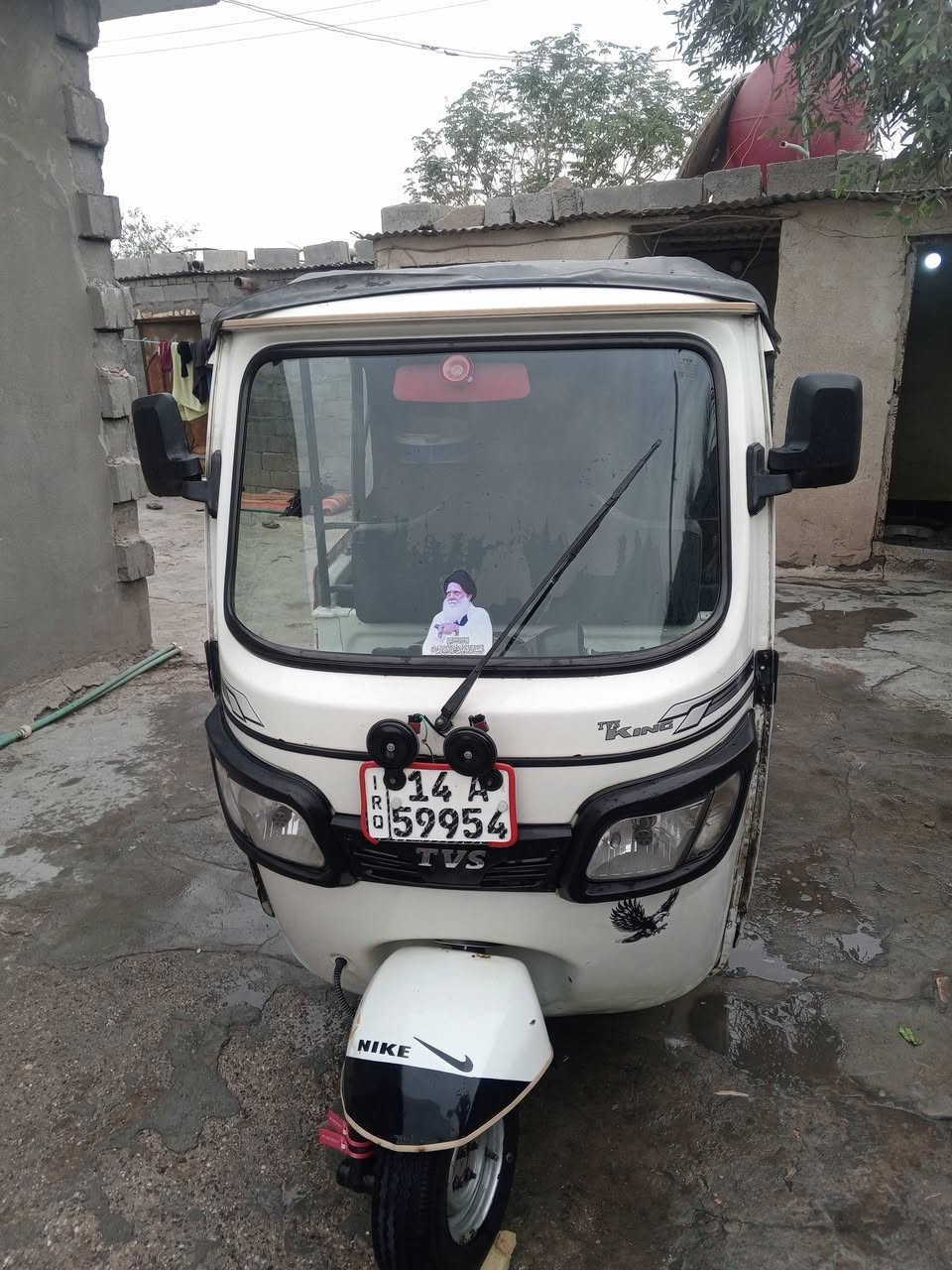 السلام عليكم تكتك كفاله رفم وسنويه تكتك 22السعر 6750 المكان حي بغداد للاستفسار  الاتصال على الرقم ***********
