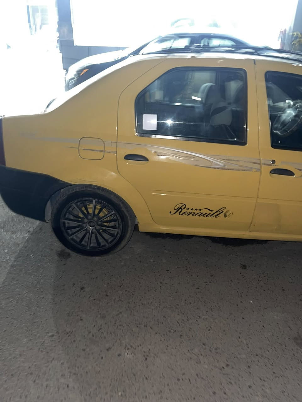 للبيع رينو موديل 2009

تحويل مباشر رقم بغداد 

سيارة مكانها بغداد معارض النهضة 

صور أمامكم سعرها 3.800 دولار يعني 38 ورقه 

اخوان سياره موجود بغداد معارض نهضه الي تعجبه يجي يشوفها و إني بخدمته 

***********
