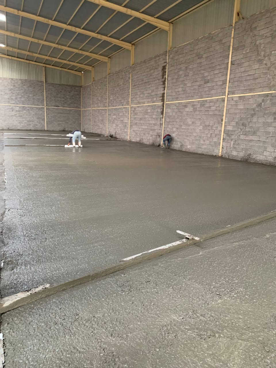 مستعدين صب وسقل ب الهليكوبتر
كافة أنواع الصب 
دوائر حكوميه 
ساحات 
جملونات 
شغل درجة اولئ  كافة أنحاء العراق
***********
