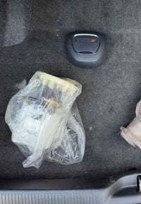 للبيع  قاعدة فيت بم اصلية تفصيخ من سيارة مديل ٢٣ ترهم من مديل ٢١ وفوك ...