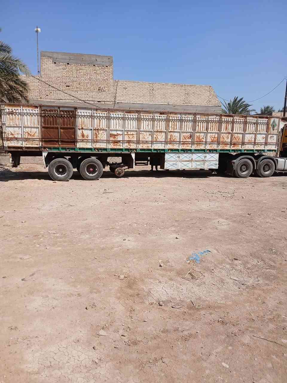 للبيع عربانه نجمة طول ١٣/٦٠ ارتفاع ١٨٠ شاصي ١٦ ألماني رقم الهاتف ***********    رقم الثاني ***********. انا مكلف بل نشر
