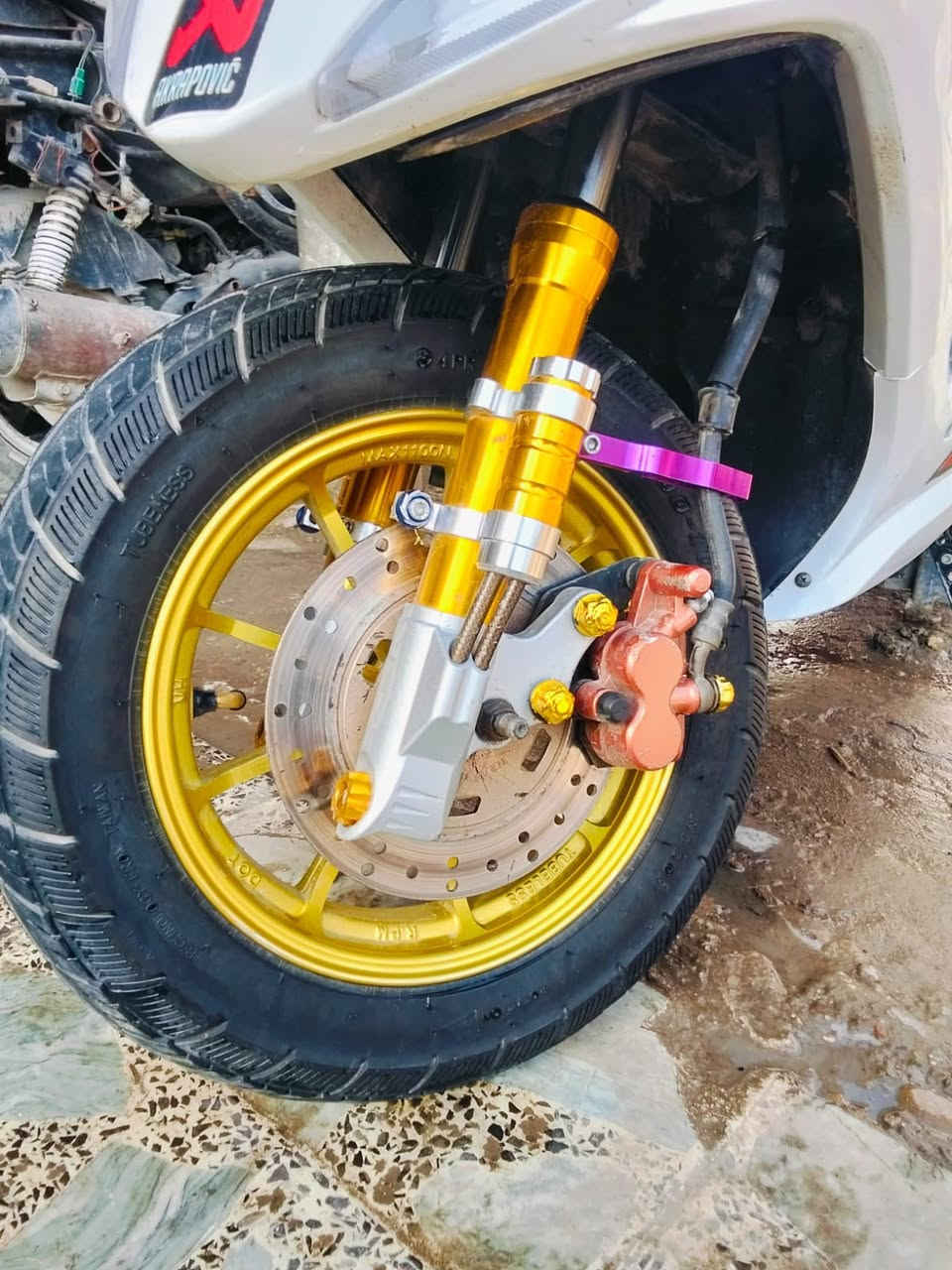 سلام عليكم ماكس مضلع نكره سلف بكل وقت كلشي مزود بيها مكينه ما مفتوحه سعرها 700 وبيها مجال حك الجيه رقمي 08858449670 مكاني مدينه الصدر  او مراوس


**إذا كنت صاحب هذا الإعلان وتريد حذفه لأي سبب، رجاءا أرسل رسالة إلى الدعم الفني**