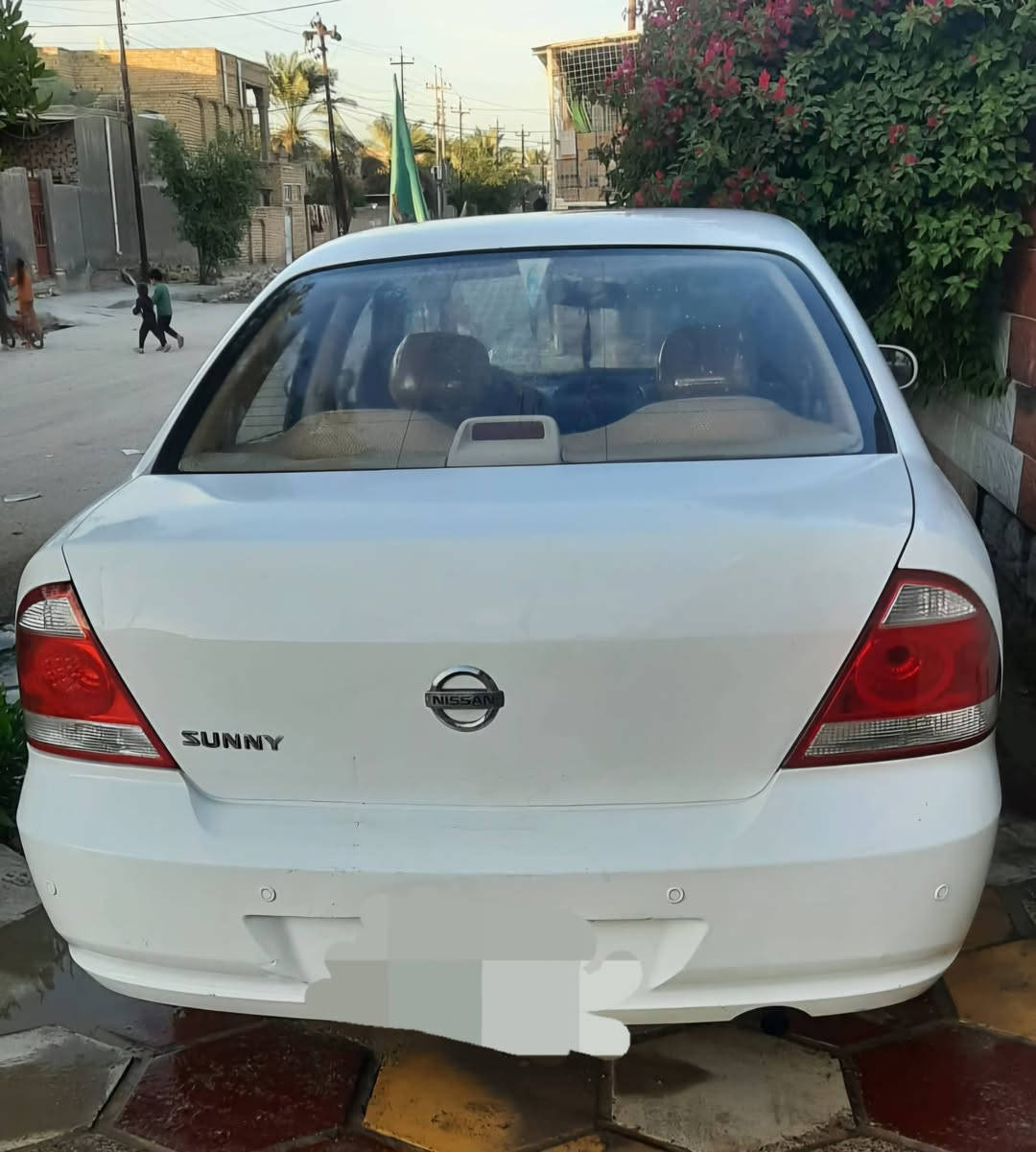 نيسان صني موديل 2012جديده مكينه كير حداديه جديده تبريد رقم ذي قار تحويل مباشر  مكاني ذي قار سعر 110 
رقم ***********
