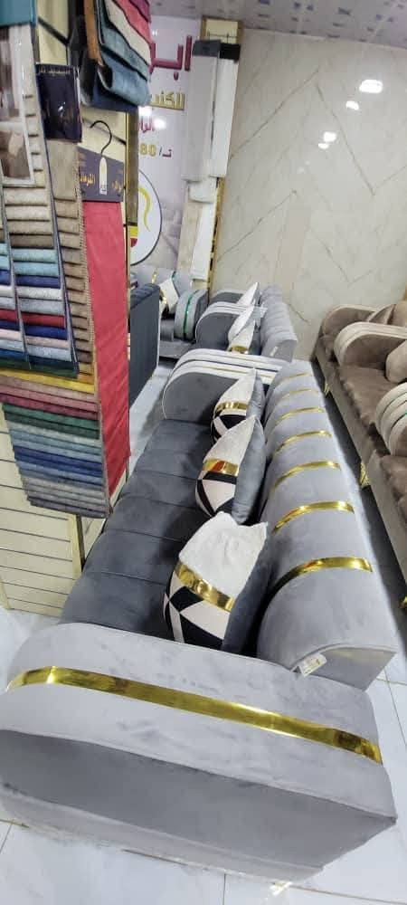 #جاهز_للتحميل_الطقم_يتكون_من_5_قطع
1 ابو 3 نفر مترين
1 ابو 2 نفر متر ونص 
2 ابو نفر متر في متر
1 طاوله نضامين نضام قماش ونضام زجاج
7 مخدات مربع تعبئه بلوستر
#خشب_سويدي_ابو_15_السانتي
ضغط وصابي معا تنعيمه دلوب اروبي
#قماش_من_افضل_الاقمشه_في_السوق_قماش_النساج 
قماش تركي درجه اولى مقاوم للماء والغبار 
طبعن يوجد لدينا جميع الالوان على حسب الاختيار الشخص
#ضمانه_تسجل_في_الفاتوره_15_السنه_من_قماش_وخشب 

#عرض_اليوم_كنب_ملكي_درجه_اولى. #السعر_150_الف
- عمل فاخر بجودة عالية🔥
#أسعارنا_هي_الافضل_اغتنم_الفرصه_عرض_خاص_لنهاية_الشهر


**إذا كنت صاحب هذا الإعلان وتريد حذفه لأي سبب، رجاءا أرسل رسالة إلى الدعم الفني**