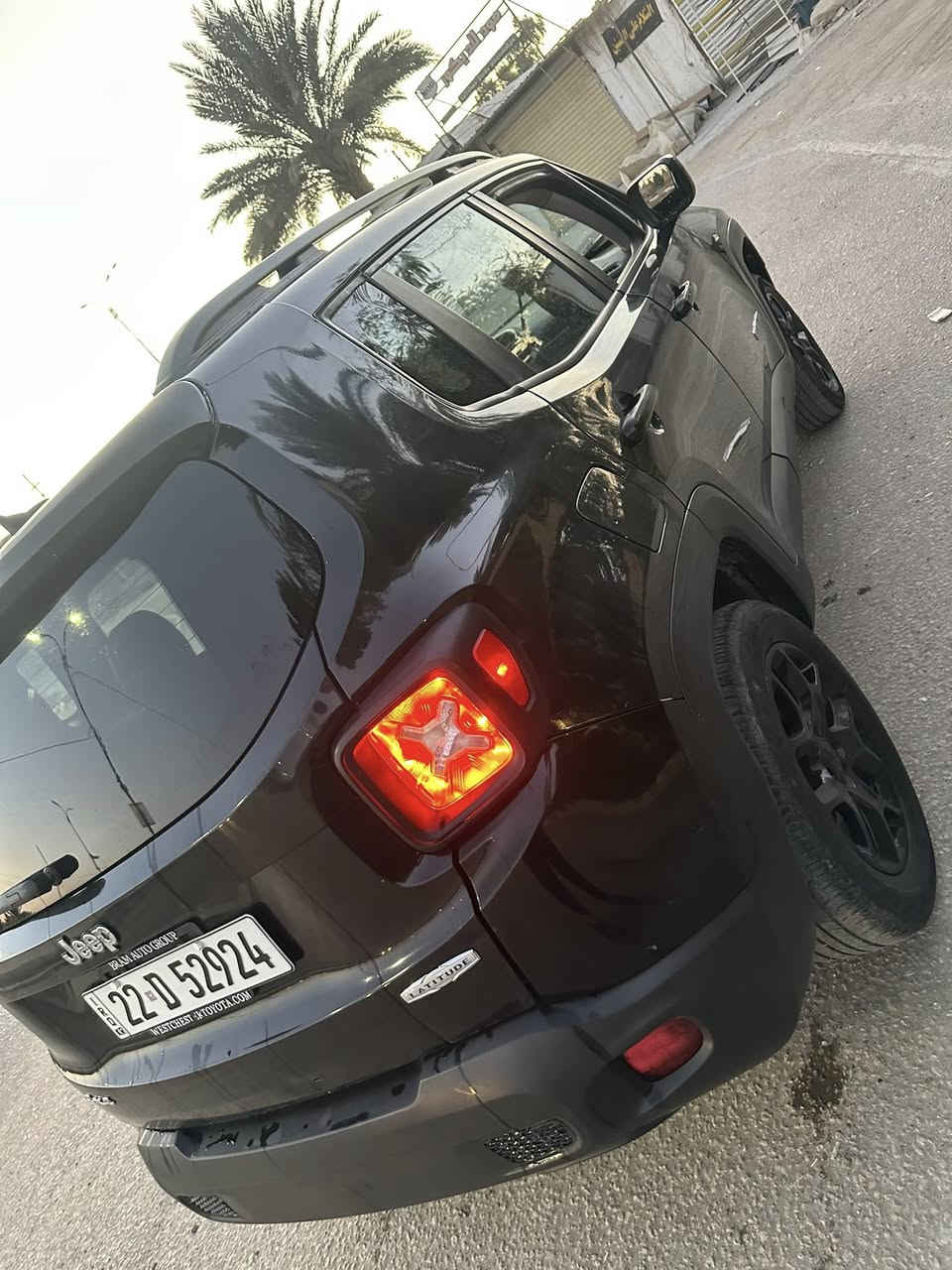 السلام عليكم للبيع رينجد ٢٠١٧
حادثه شبر صبغ فقط 
مكفوله كير مكينه حداديه 
تبريد ثلج 
تخم تاير 
هزه ورقم باسمي تحويل او وكاله 
ماكو بنظافته 
السعر ١٠٥
مكان السيآره بآبل لاسكندريه 
لاستفسار اتصل ***********
