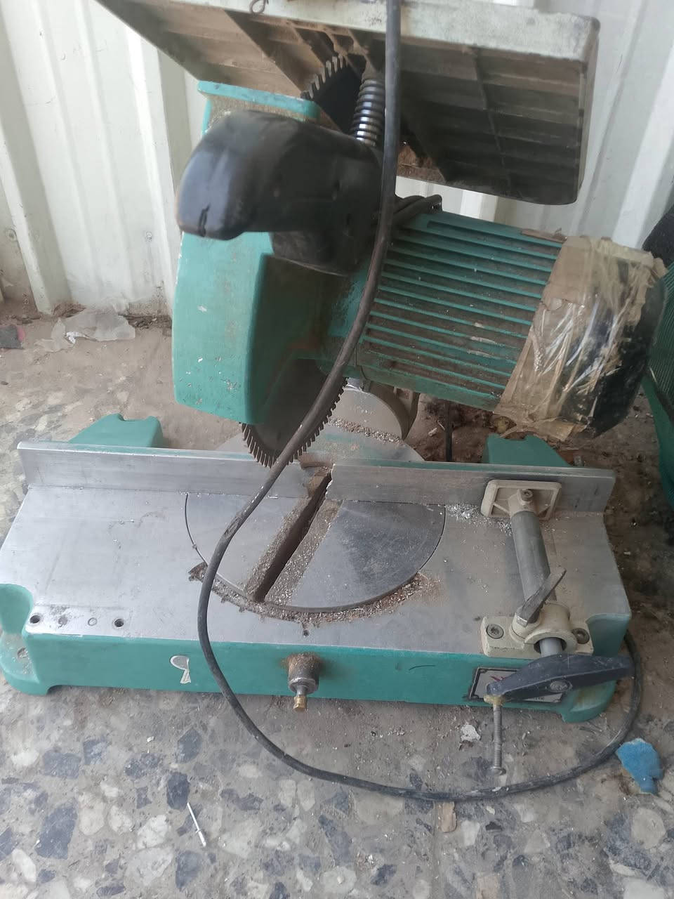 السلام عليكم كتر الحجم الماطور الحجم الكبير للبيع مع مفرازه للبيع مع طبر للبيع كلهن نضيفات فول عل فحص العنوان بغداد حي اور التواصل واتساب او خاص ***********
