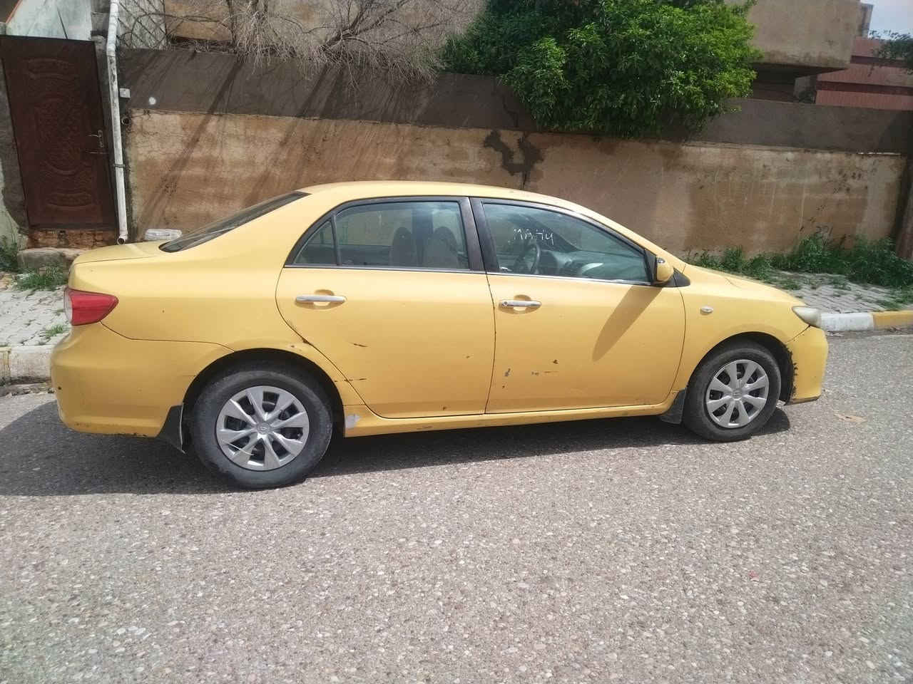 سلام عليكم عندي كورلا 2008 خليجي رقم صلاح الدين سنويتها 2027 تنتهي مشروع وطني ضررها 3قطع اماميه بدون دواخل صدرها زين والمحرك تايرات جديده والمحرك الاويل بمب بي ضعف سعرها 88 وبيها مجال للطيبين ورقم موبايل ***********شرط التحويل والوكالة ومراوس مع خصوصي عادي
