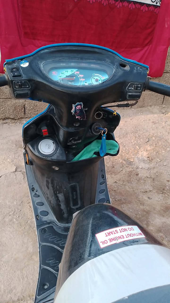 السلام عليكم دراجة كامكو في تو موديل (11 ) 
السعر 550 وب مجال مكاني قلعة سكر...


**إذا كنت صاحب هذا الإعلان وتريد حذفه لأي سبب، رجاءا أرسل رسالة إلى الدعم الفني**