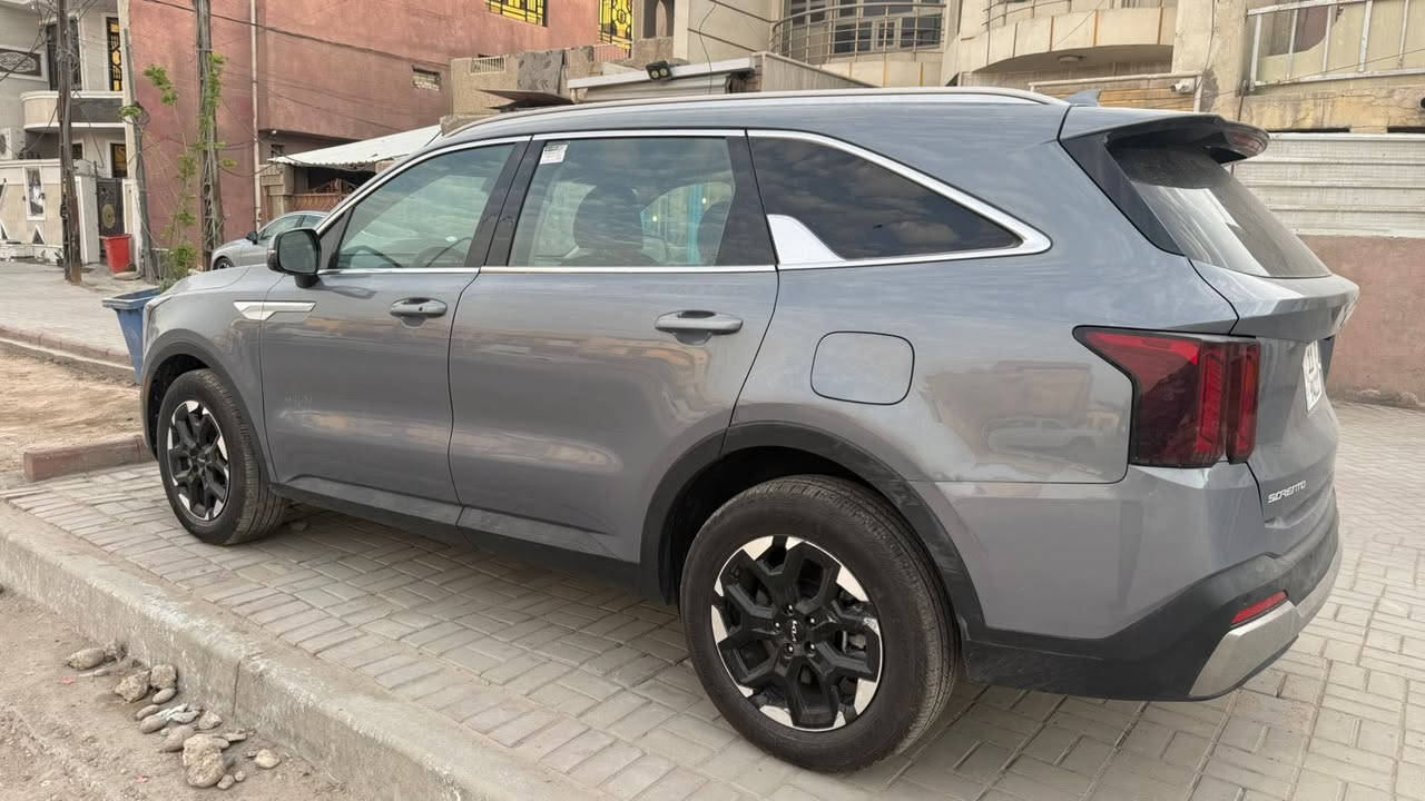 سورنتو 2025 امريكي
ماشيه22 دخول جديد

لون رصاصي

7راكب

شاشه متصله

تشغيل عن بعد 
محرك 2500تيربو
تدفئه تبريد  كشنات واستيرن
حساسات

بصمه

بنوراما

سياره فول للاخير وبقيه مواصفات معروفه

ضربته من امريكا شبر بارد يم قبق البانزين

وهنا انضرب عندي نص باب ورجعته درجه اولى

للاستفسار الاتصال7740000774
