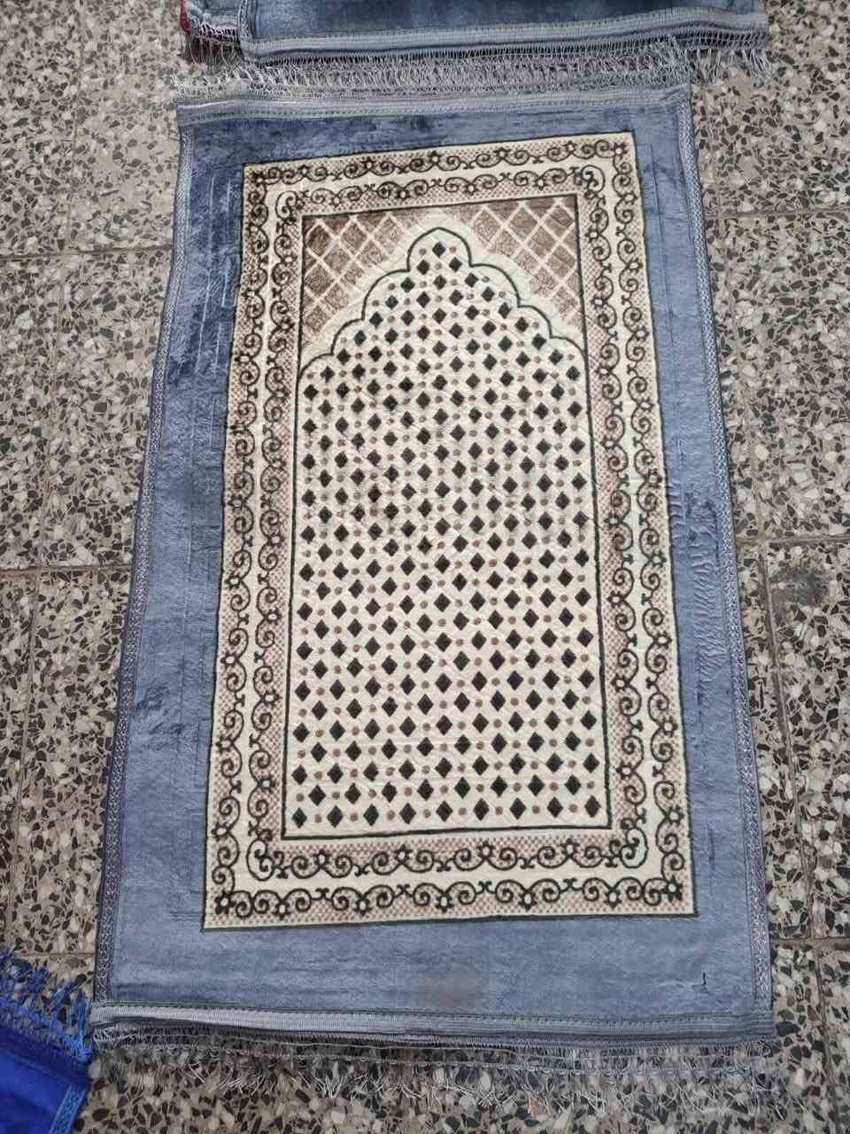 عرض خاص /  الـسـعـر ( 4000 ألآف🔥 ) 

سجادة صلاة طبي خام مقدف محفر حرير مبطن ضهر جلد قياس كبير 📐 110 ✖️ 70 cm
عنوان سبع البؤر شارع بلقيس مقابيل جمله حسين


**إذا كنت صاحب هذا الإعلان وتريد حذفه لأي سبب، رجاءا أرسل رسالة إلى الدعم الفني**